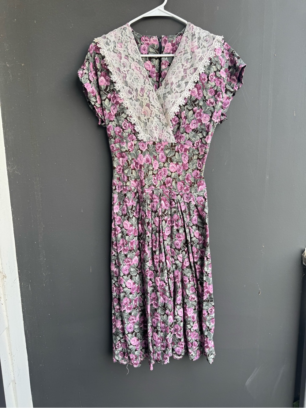 Vintage 80s romantic Purple Floral Dress
